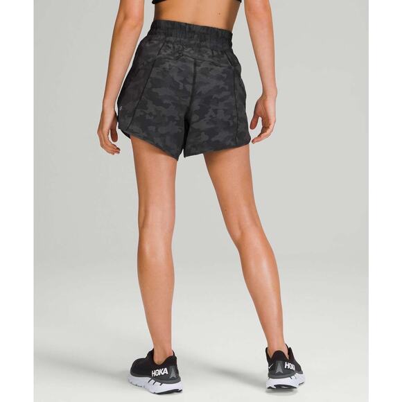 Lululemon Track That Mid-Rise Short 5"
Black / Obsidian Size 6 - Picture 2 of 10
